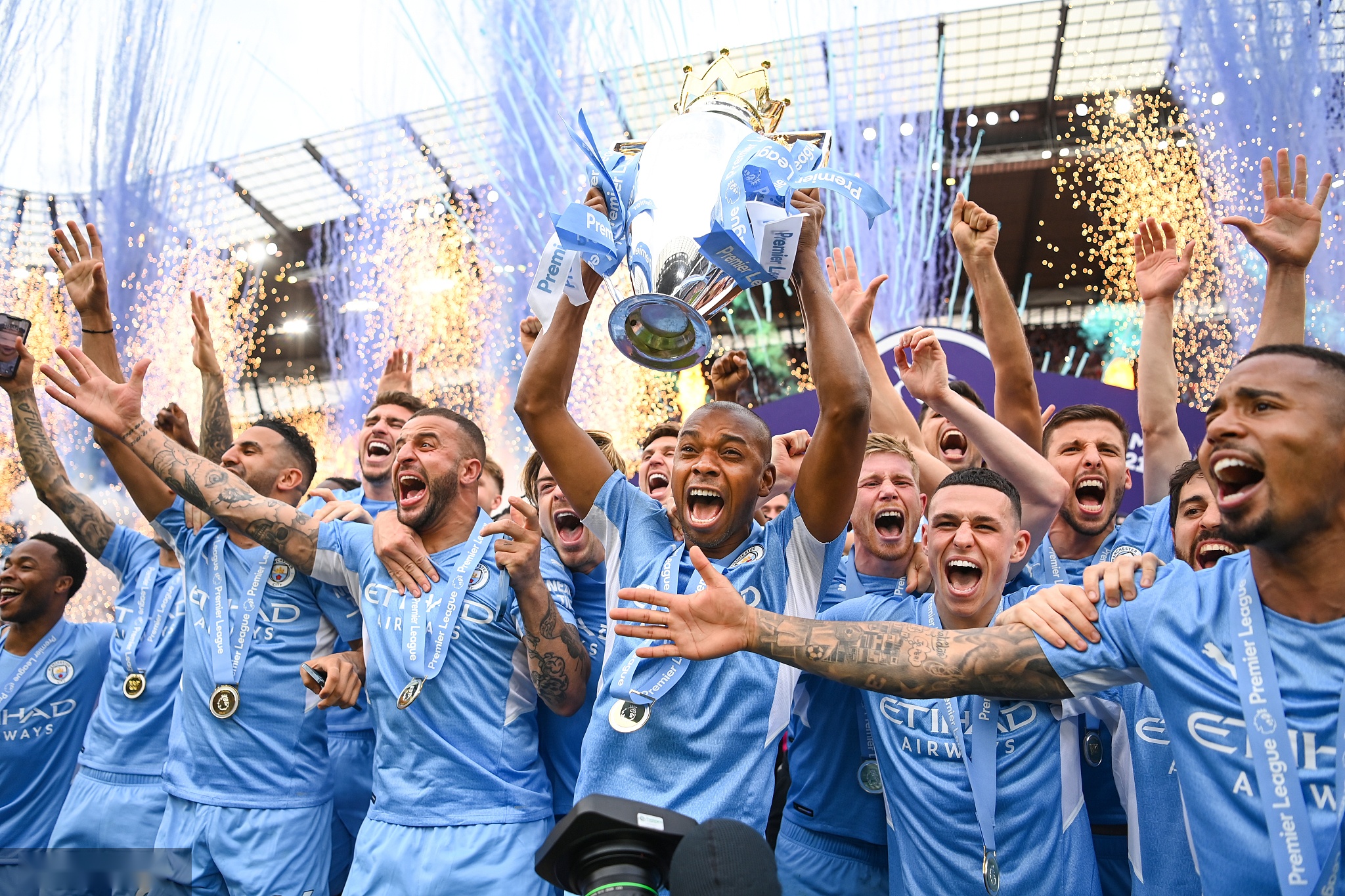 在现场观赛 在现场观赛